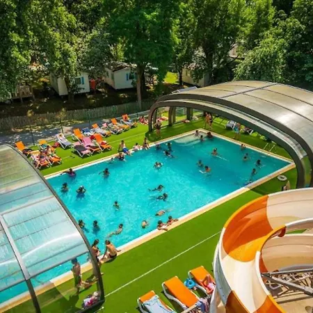 Zecamping Chiens Acceptes Espace Aquatique Et Bar 营地