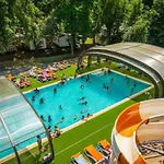 Zecamping Chiens Acceptes Espace Aquatique Et Bar Parque de Campismo