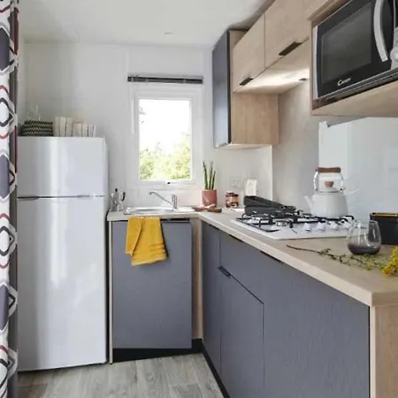 - Parc Aquatique - Ccafhb0 Campeggio *