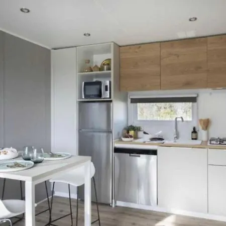 - Parc Aquatique - Ccafhb0 Campeggio