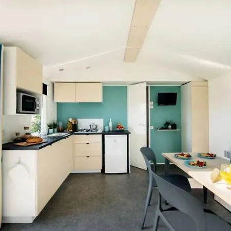 Zecamping Chiens Acceptes Espace Aquatique Et Bar * La Baule